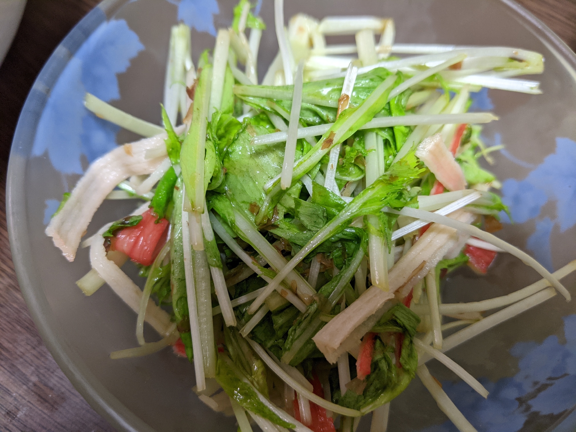 水菜とカニカマの梅サラダ