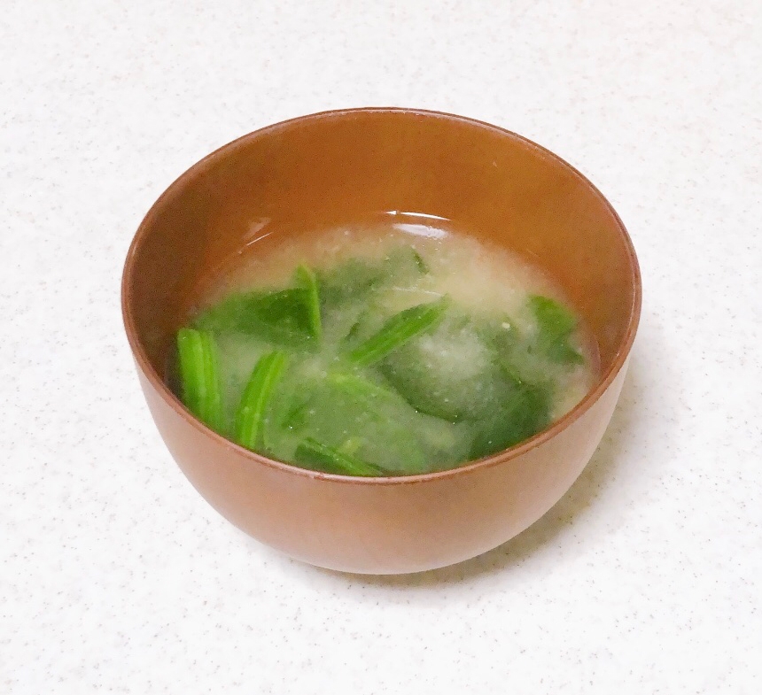 簡単⭐冷凍ほうれん草で味噌汁