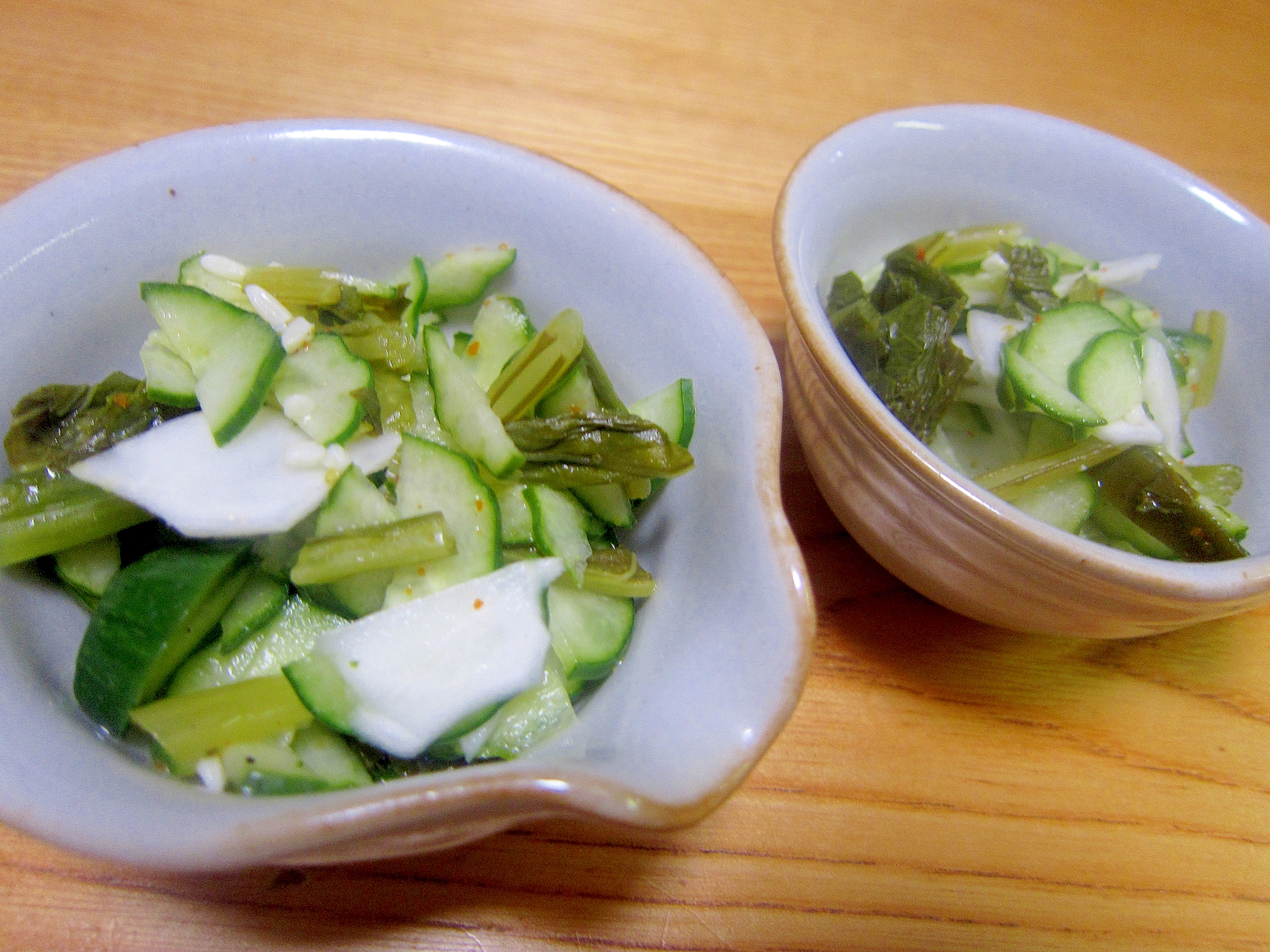 胡瓜と蕪昆布の六味唐辛子と米麹塩漬け