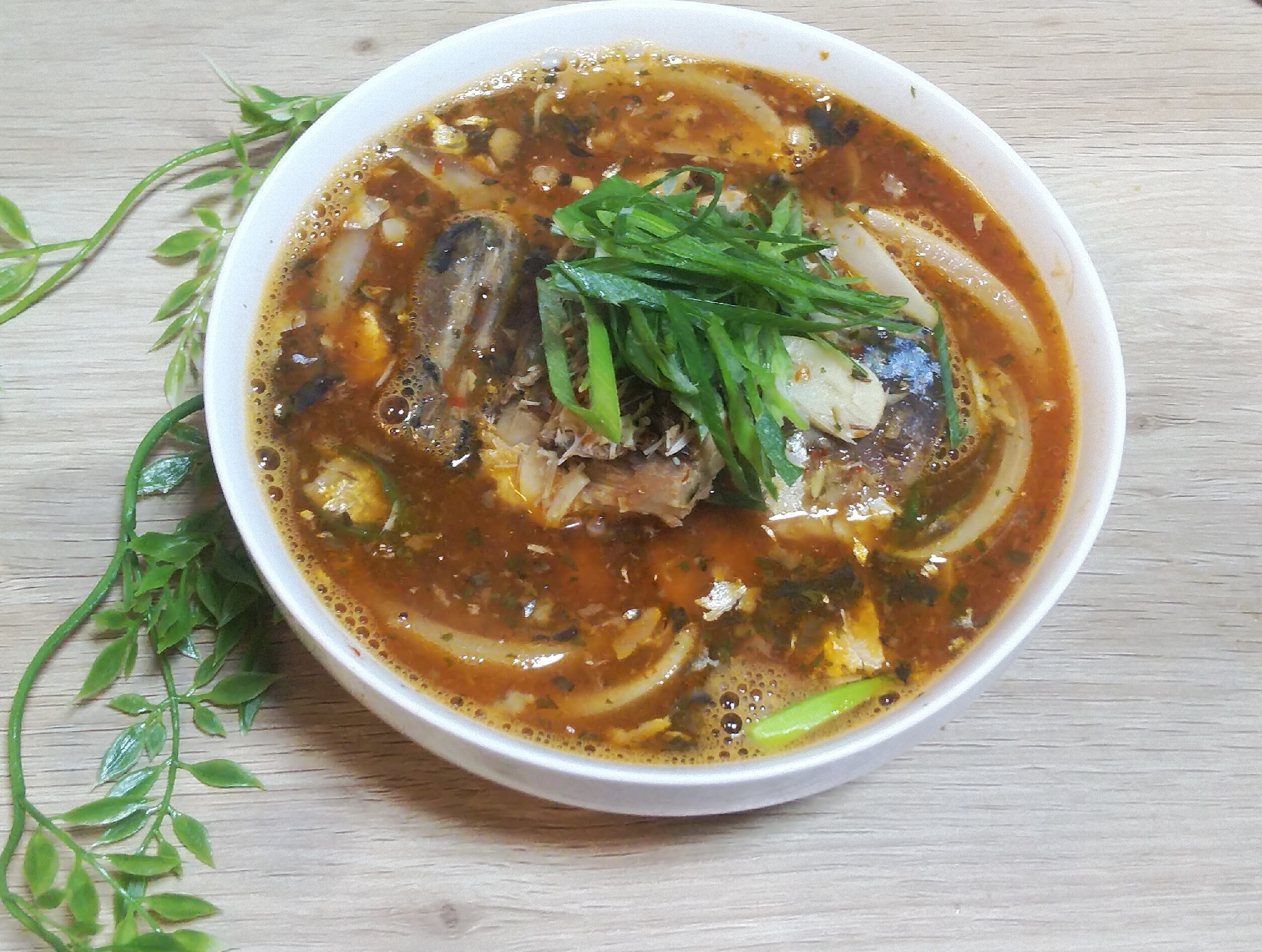 鯖缶でトムヤムラーメン☆