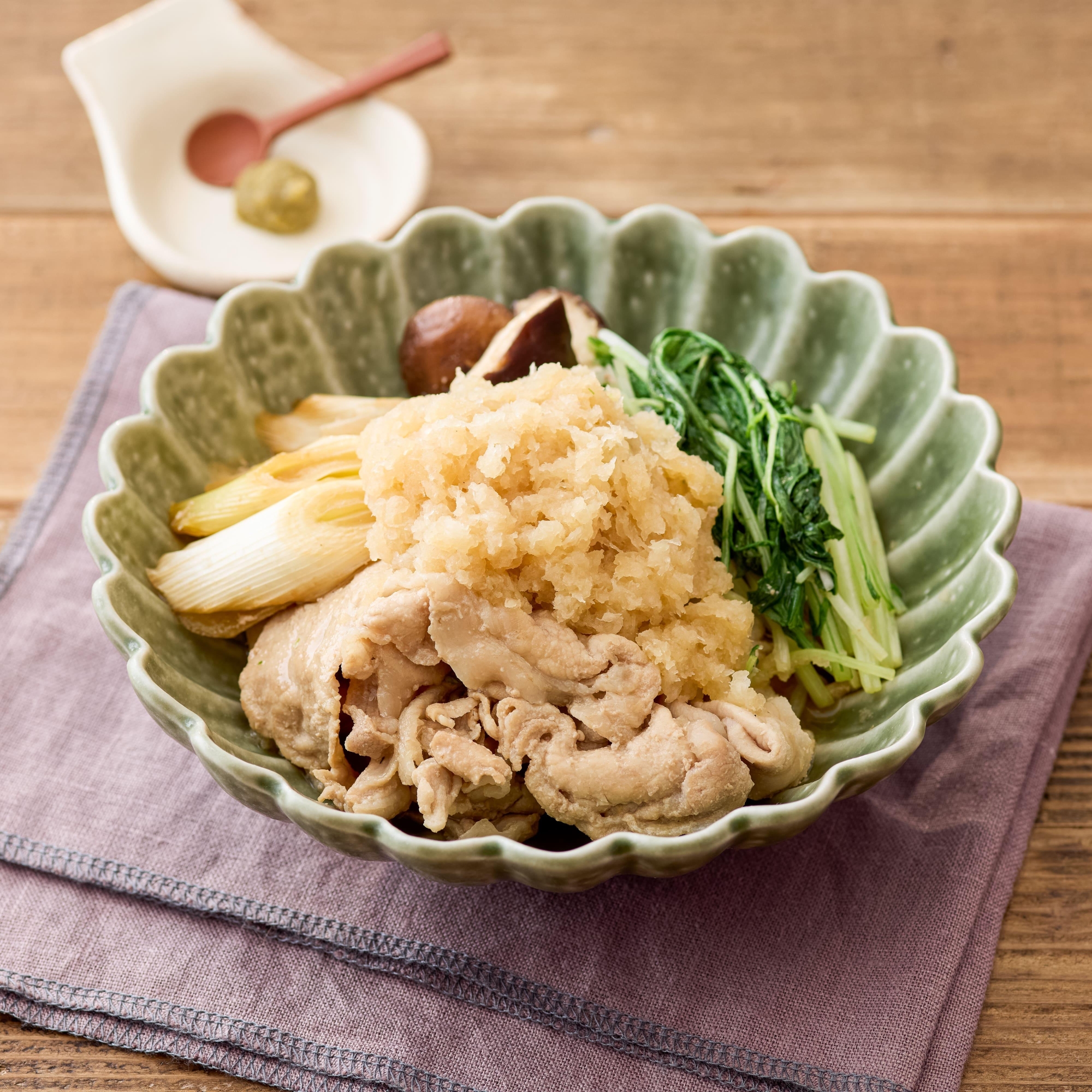 豚しゃぶしゃぶ肉と野菜のみぞれ煮