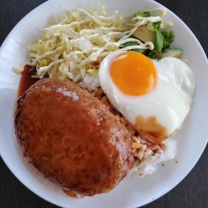 ソースがとても美味しくて、千切りレタスもマヨネーズなしでこのソースで食べてもよかったなぁと思いました！
ご馳走様でした(*^^*)