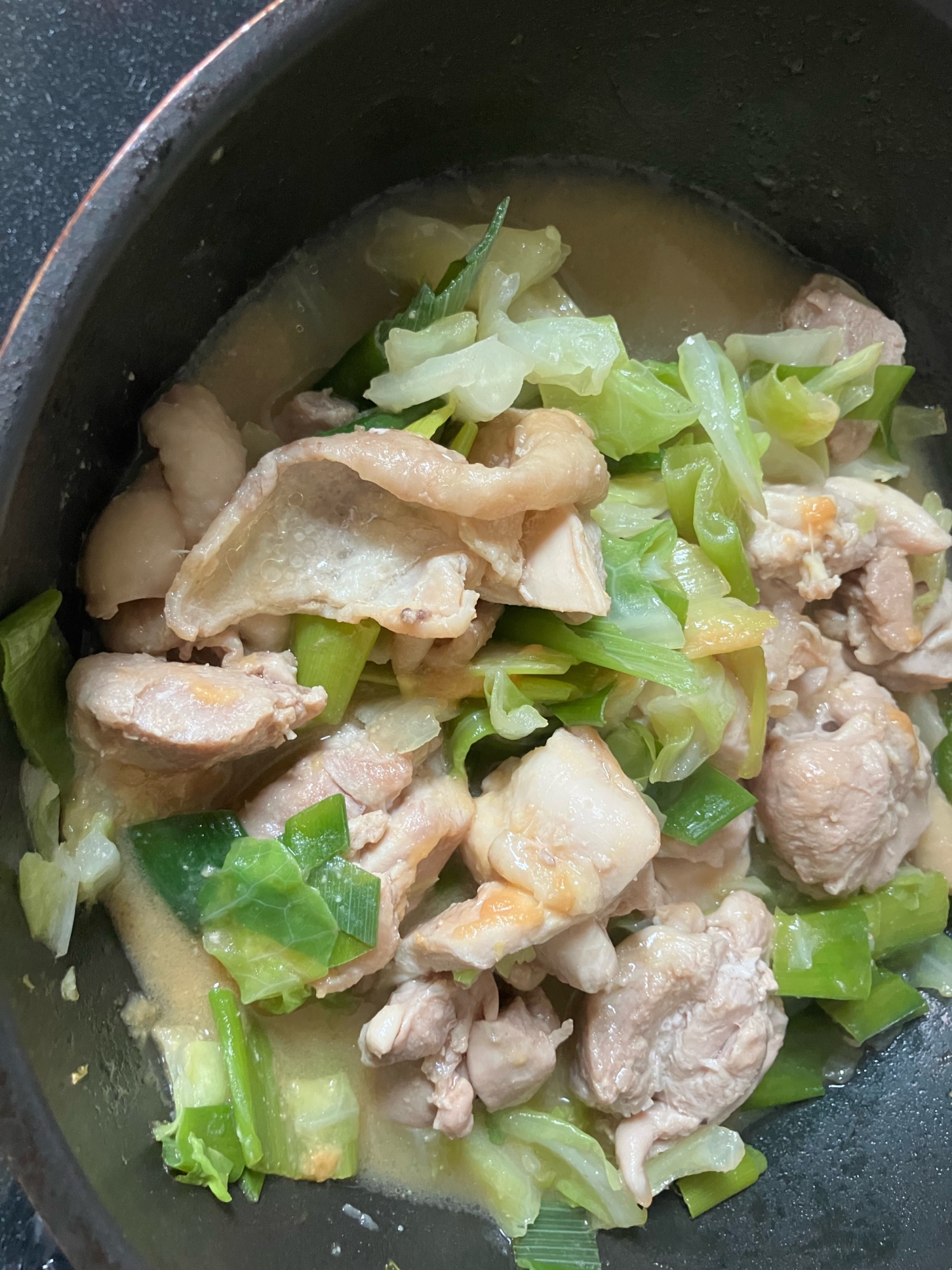 鶏肉とキャベツと青ネギ炒め