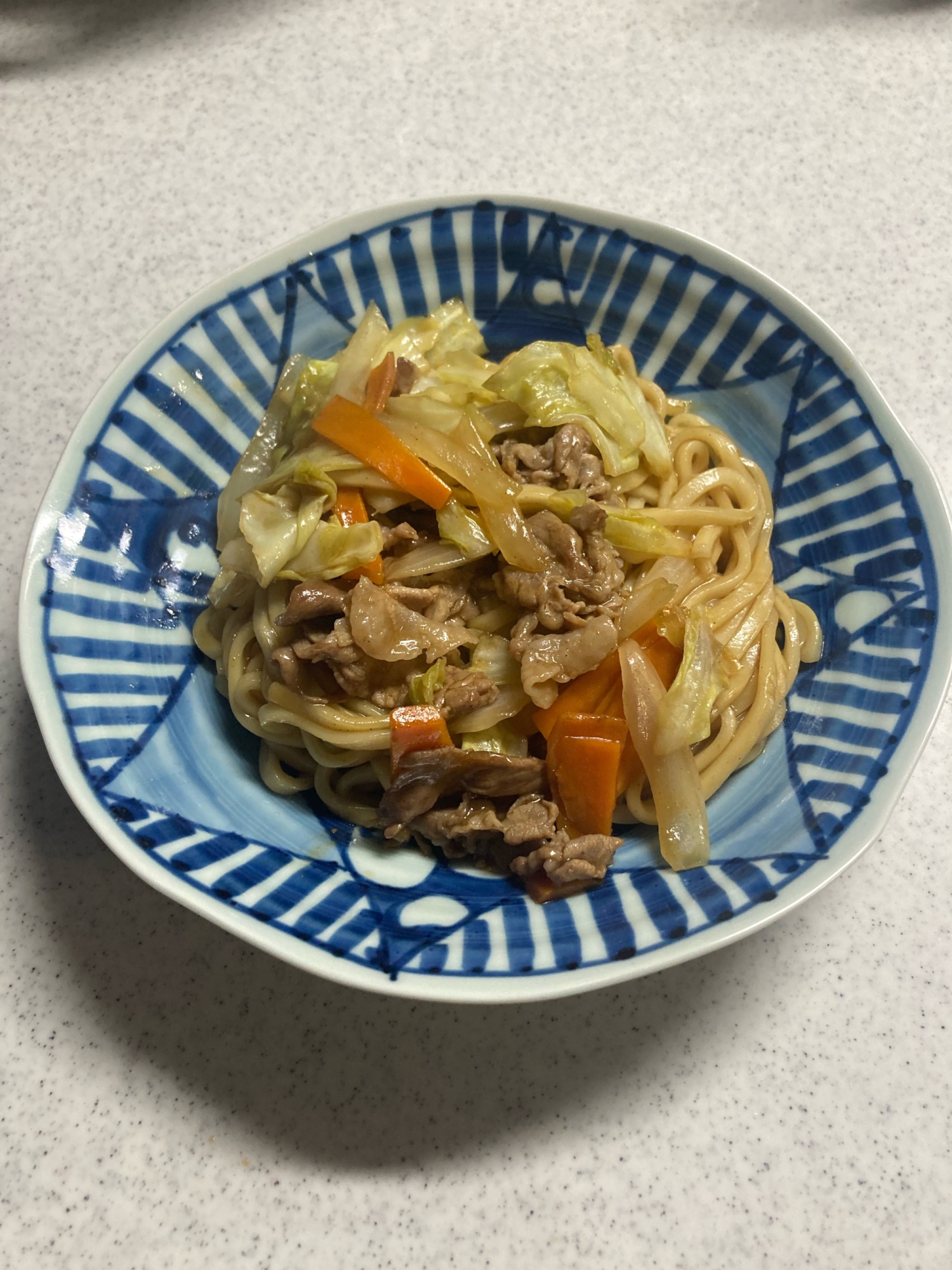 冷蔵庫にある野菜で★焼きうどん