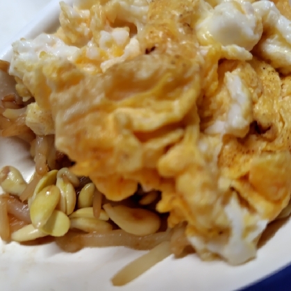 １００円以下で出来る✨もやしのXO醤炒め✕卵