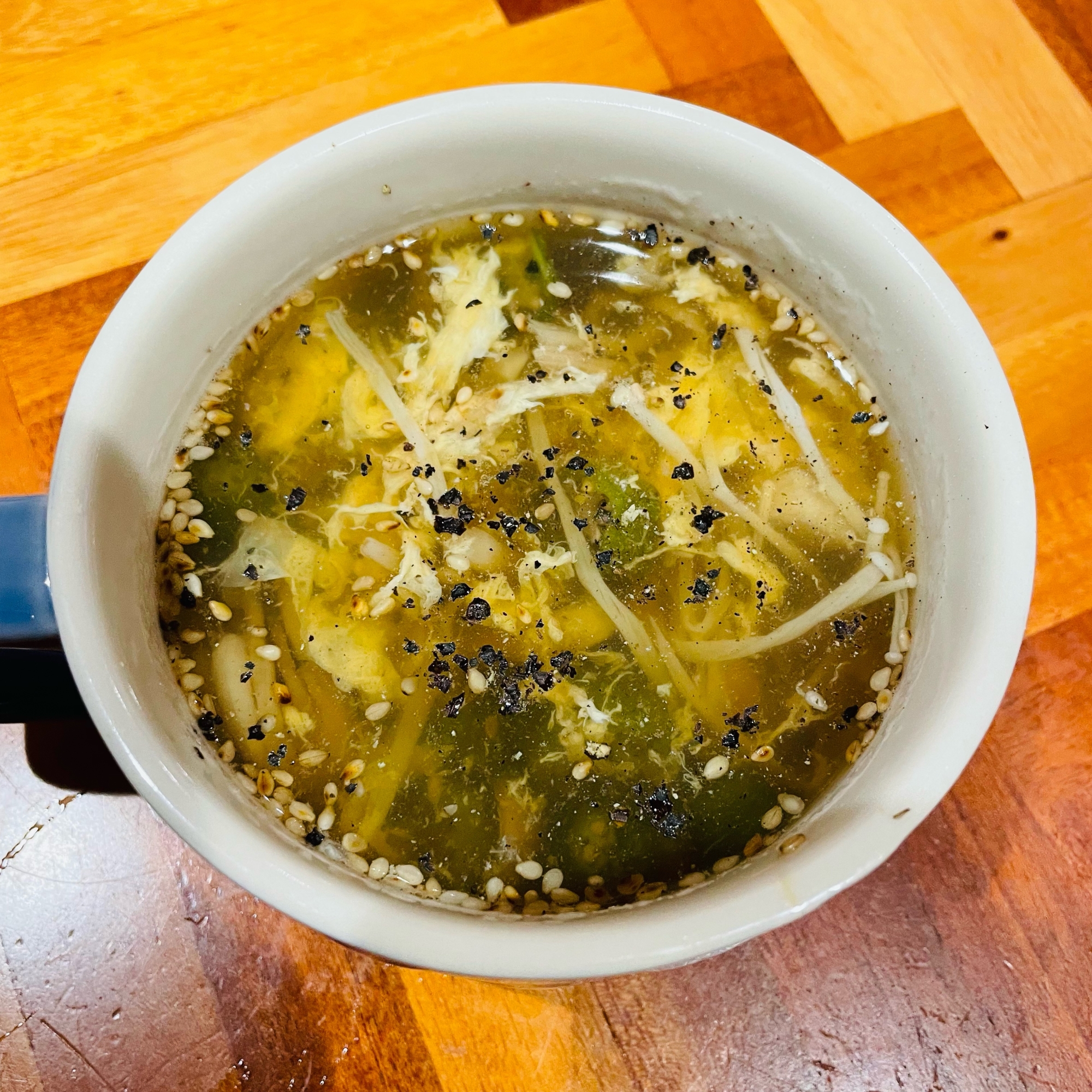 オクラとえのきのかき玉スープ