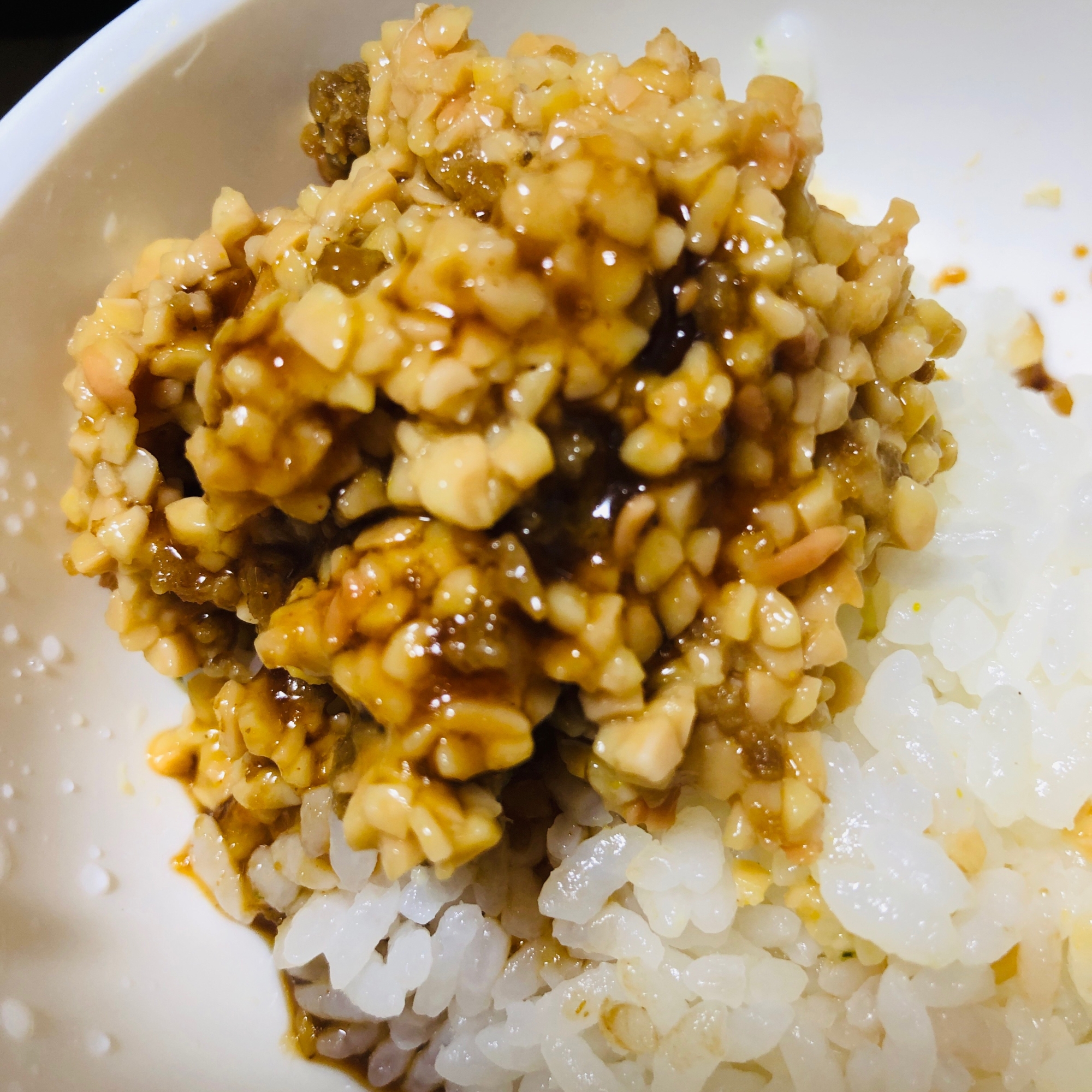 おろし玉ねぎドレッシング納豆丼