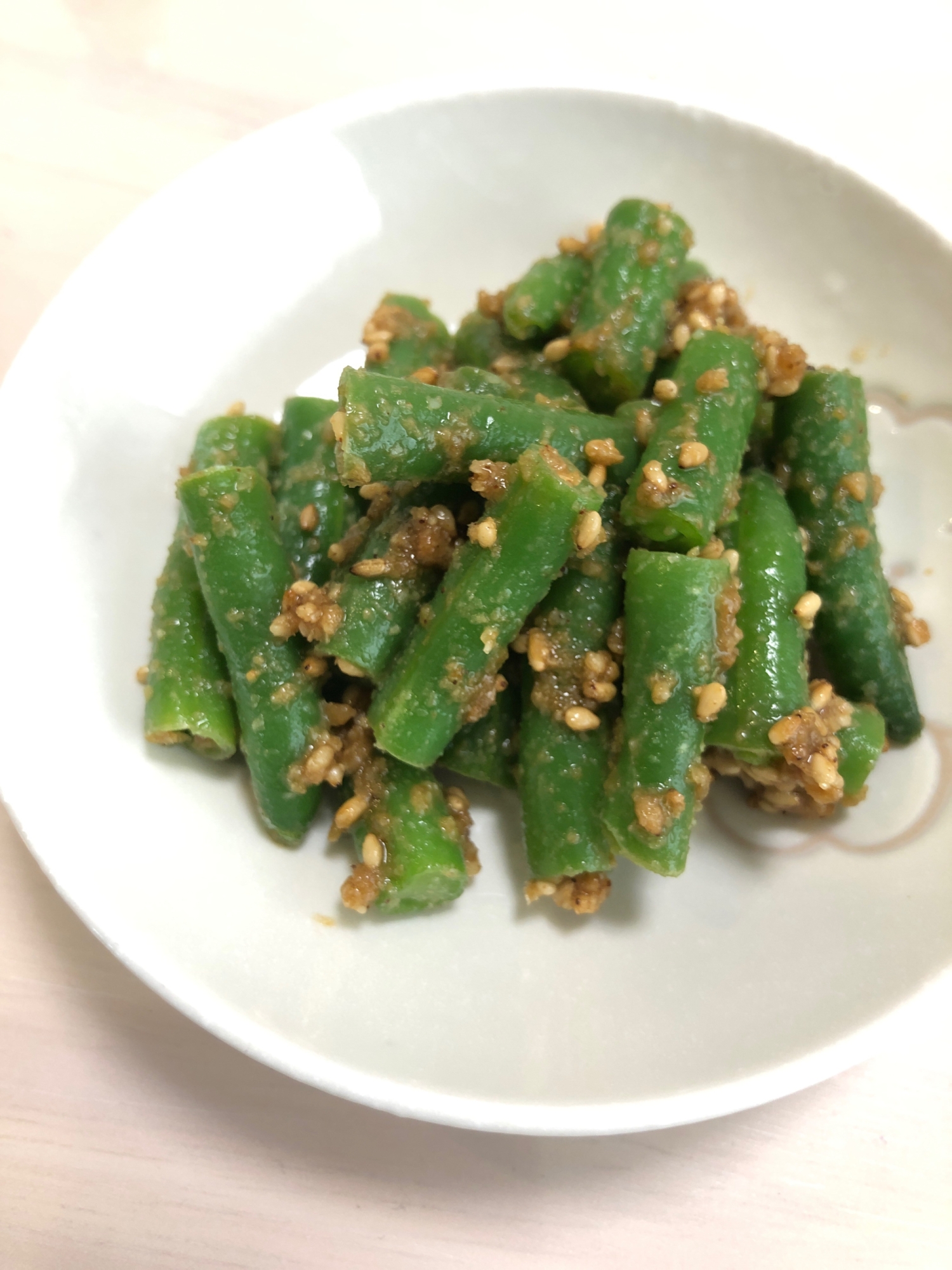 子どもも食べやすい　いんげんのごまあえ