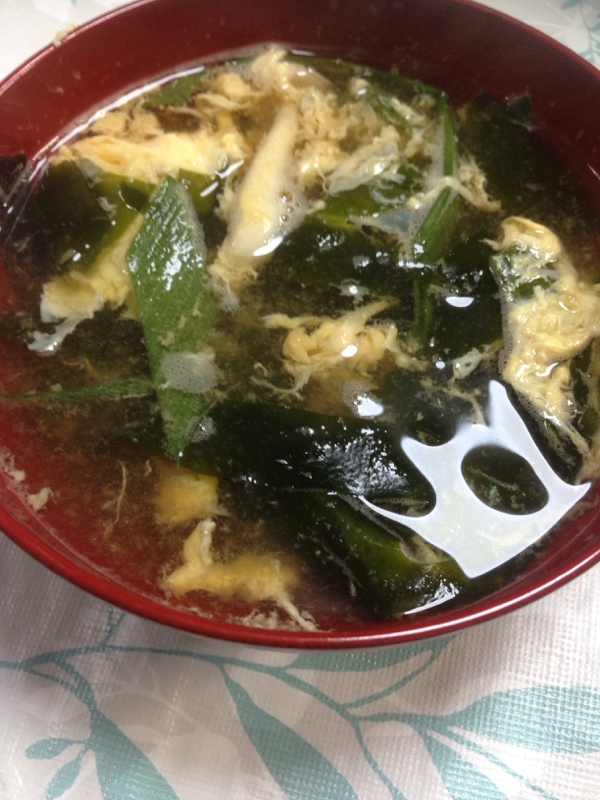 早生玉葱の葉っぱと卵のお吸い物(*^^*)★