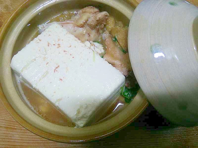 土鍋/鶏手羽元煮油揚げかいわれ絹豆腐