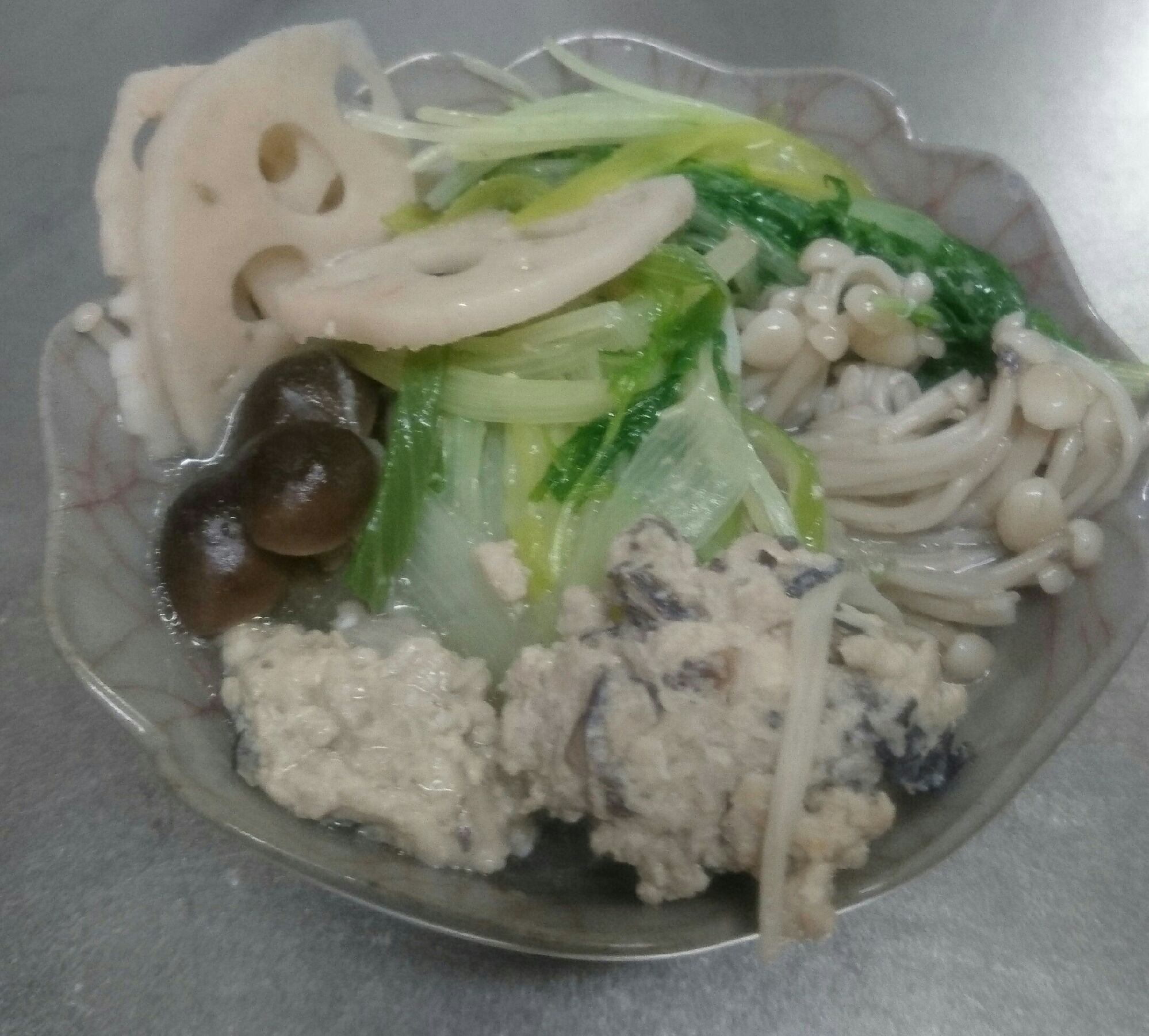 塩麹で作る鶏つくね鍋