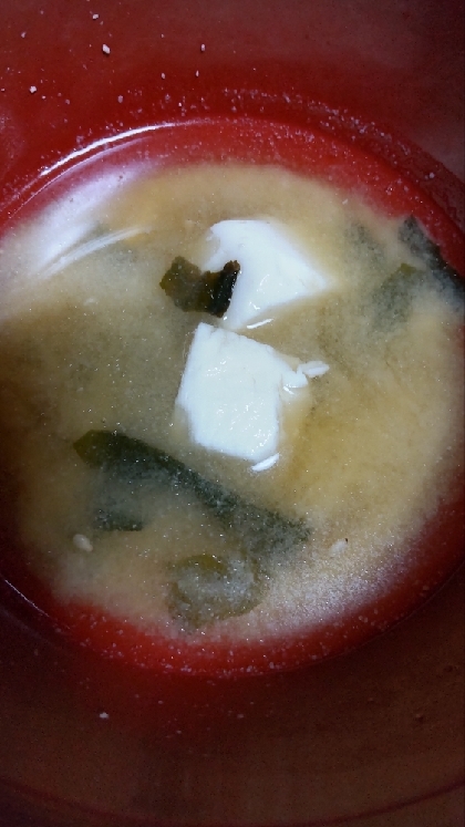 お手軽ワカメの味噌汁