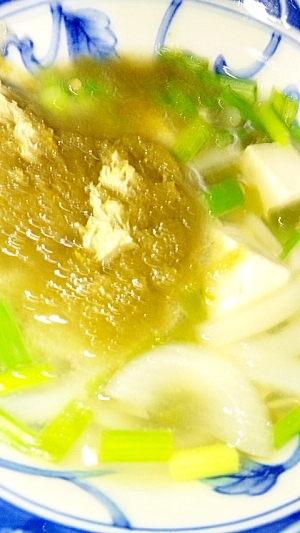 簡単美味！葱と豆腐のとろろスープ