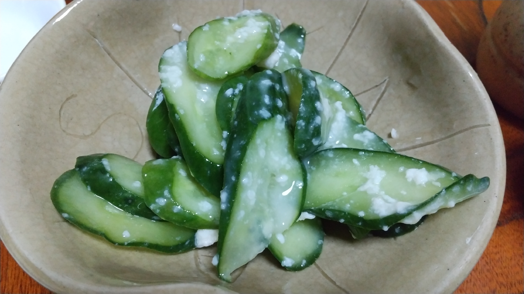 浅漬けでも美味しい!きゅうりの酒粕漬け