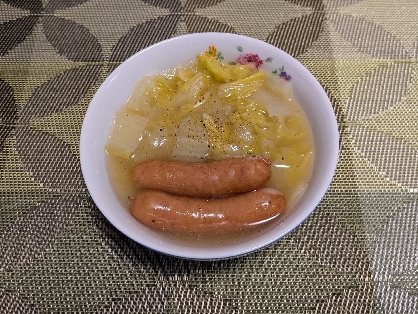 白菜とにんじんのコンソメスープ