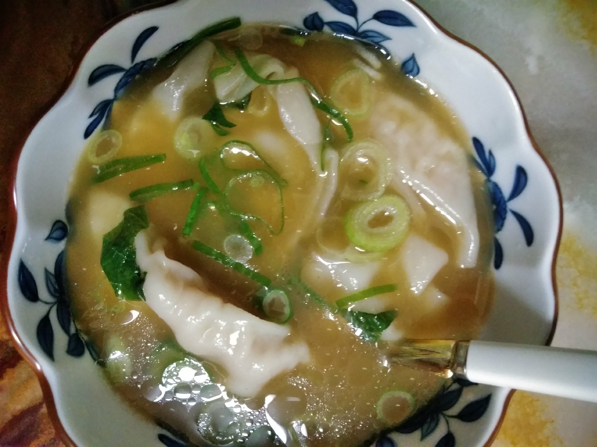 □青シソ香る■海老水餃子のスープ□