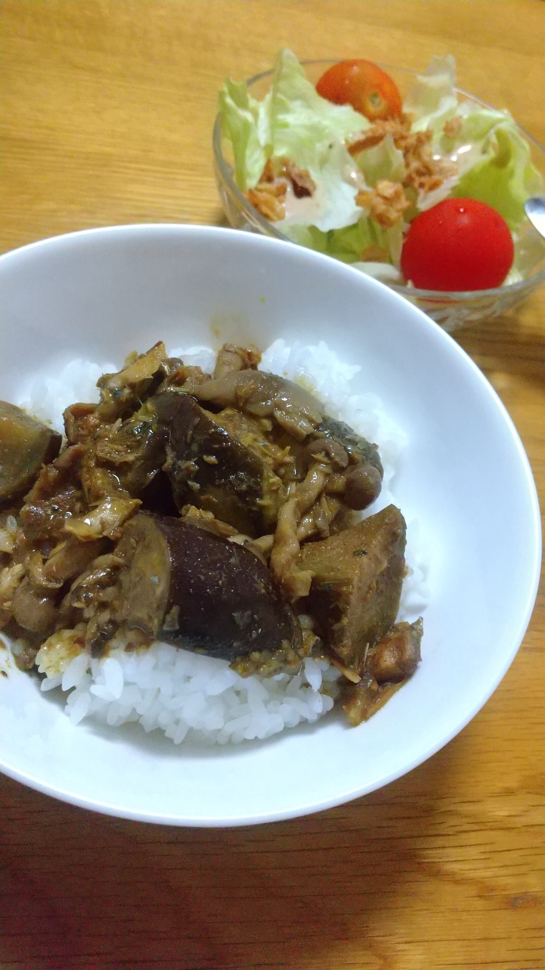 サバ缶とナスの電子レンジカレー