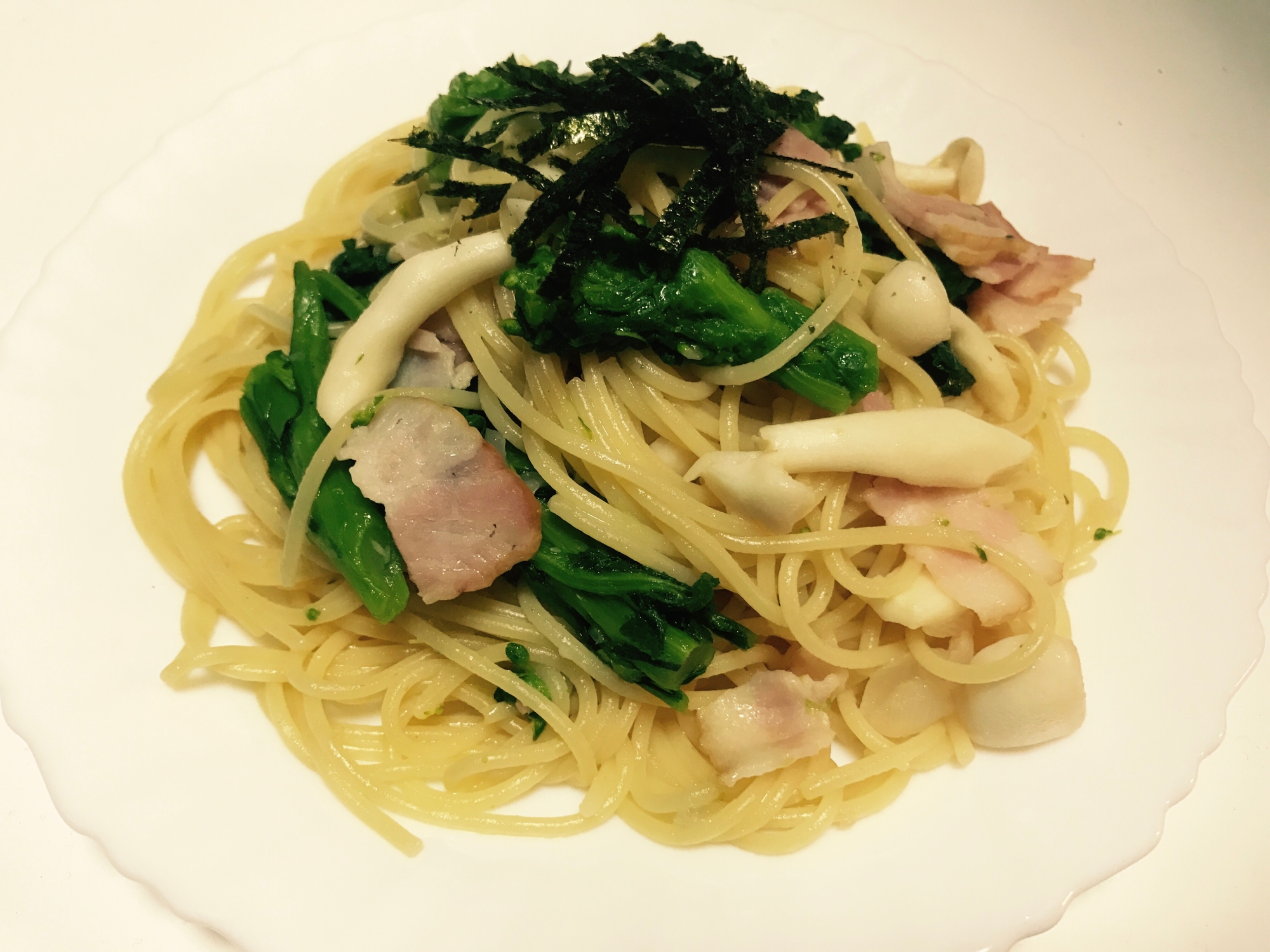 バター香る 菜の花とベーコンの和風パスタ レシピ 作り方 By のっち 旦那が作るごはん 楽天レシピ バター香る 菜の花とベーコンの和風パスタ レシピ 作り方 By のっち 旦那が作るごはん 楽天レシピ