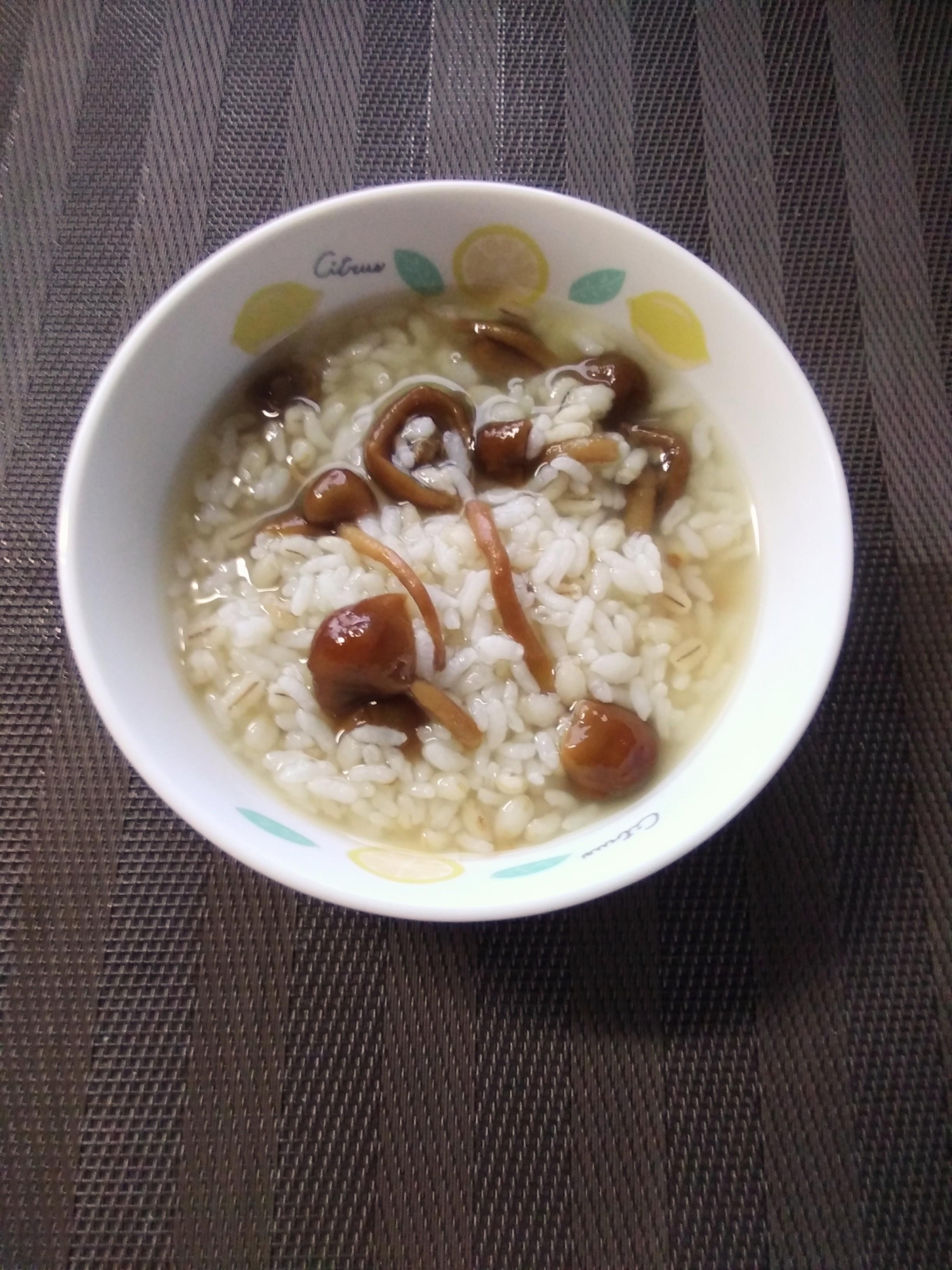 なめこ雑炊☆もち麦入りご飯で