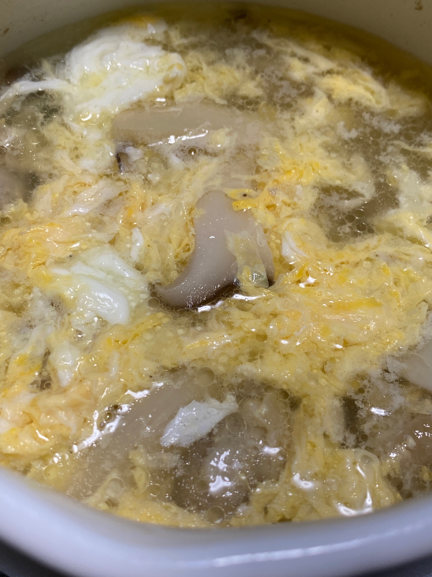 エリンギと卵と鶏肉の簡単中華スープ