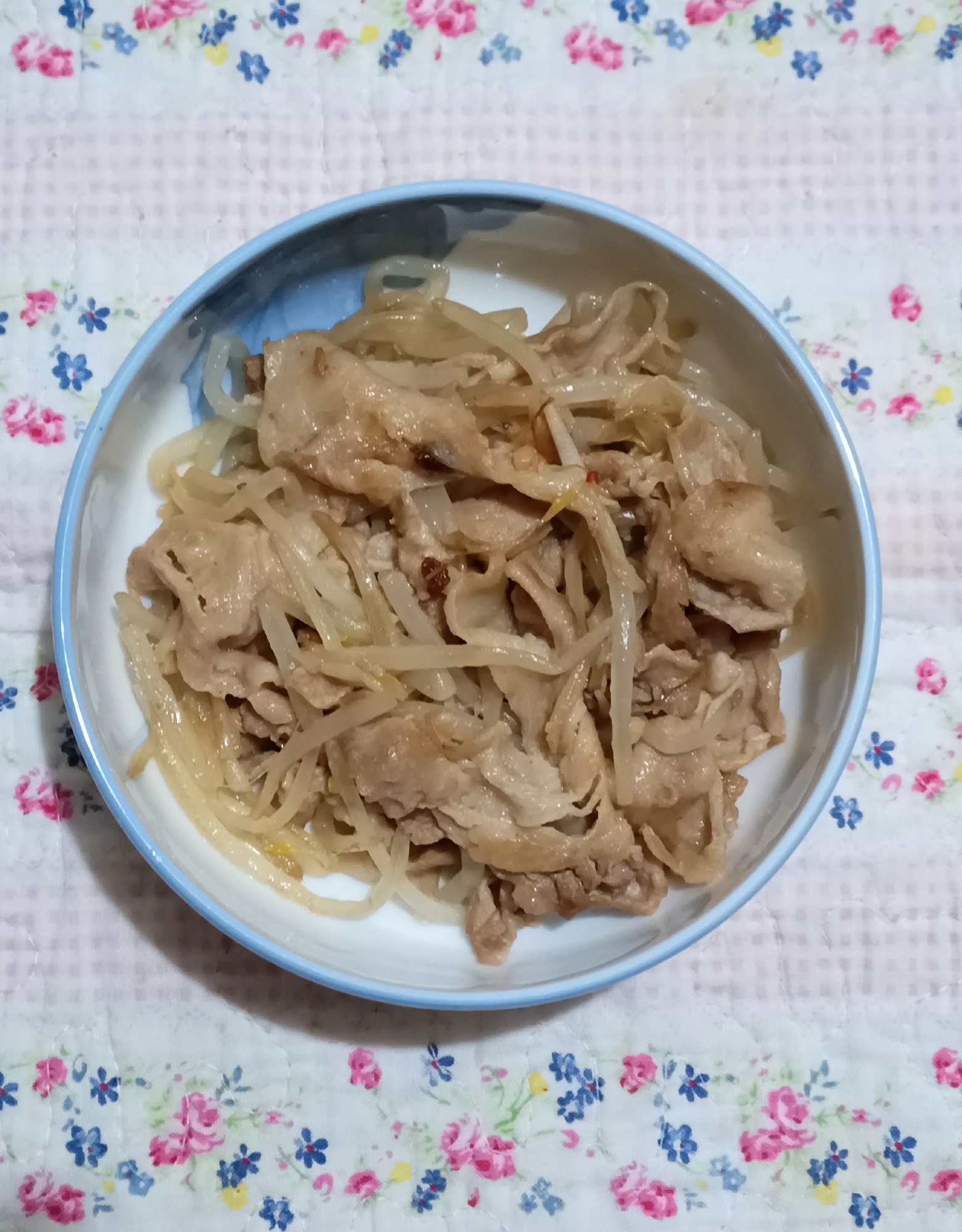 豚肉ともやしのペペロンチーノ風炒め★