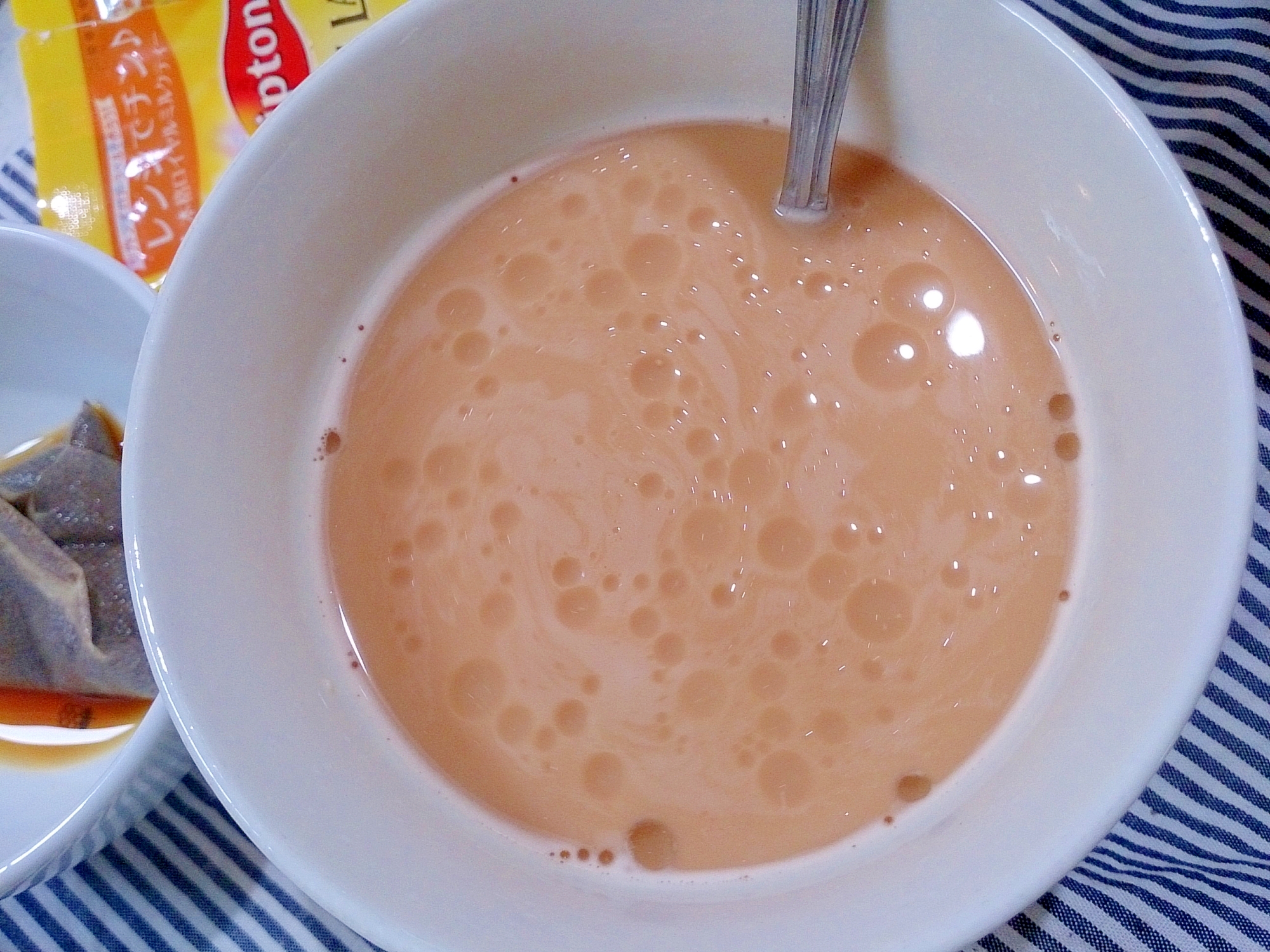 レンジでチン ココナッツオイルミルクティー（紅茶）