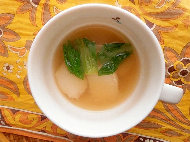 チンゲン菜と里芋の味噌汁