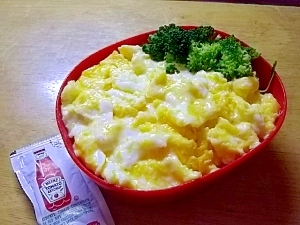 レンジで簡単☆１０分で作れるオムライス弁当