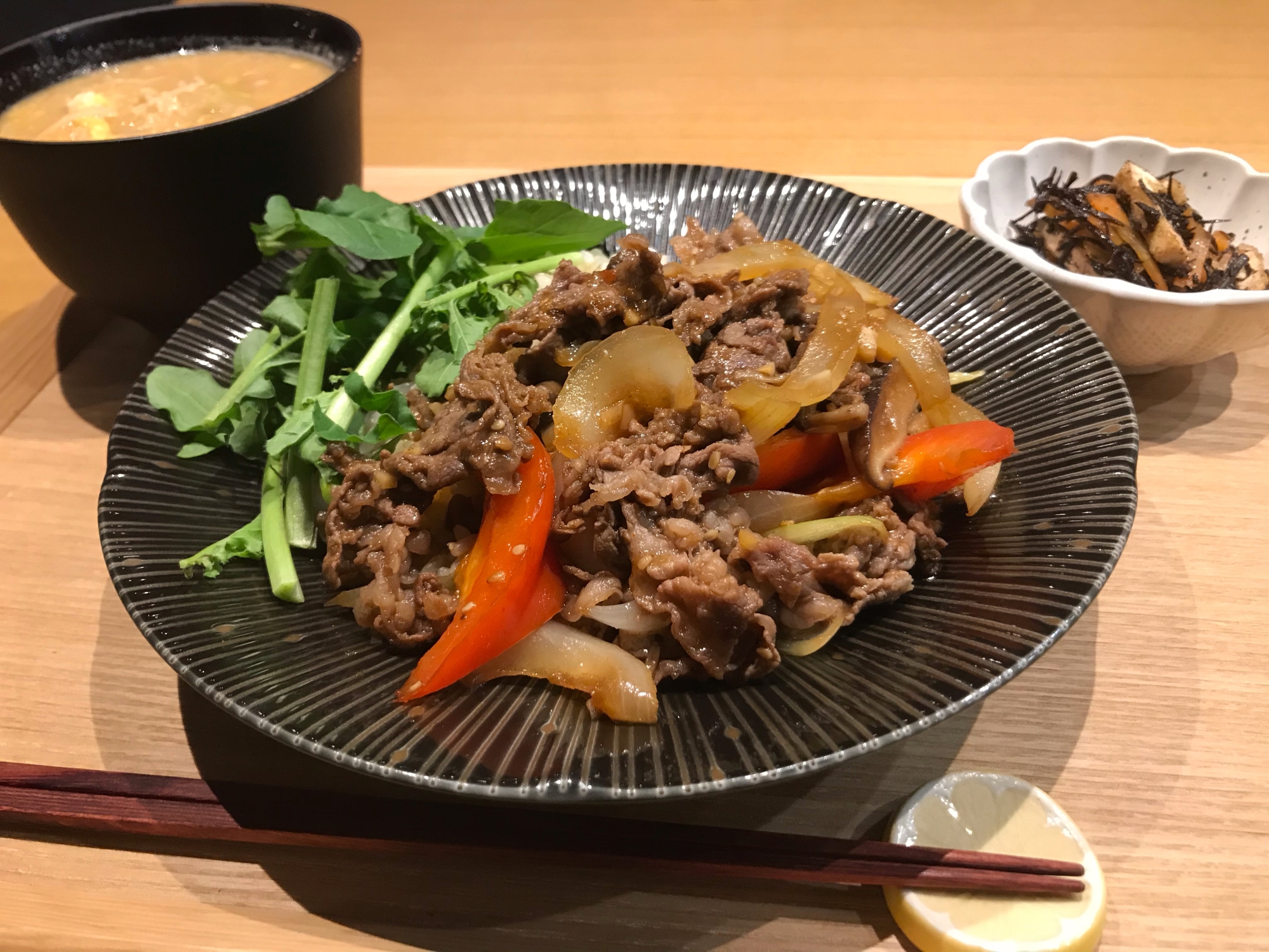 焼肉のタレで☆簡単満足牛肉炒め