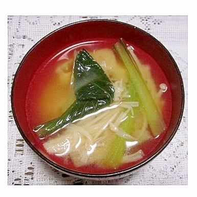 小松菜とえのきの味噌汁(昆布だし)