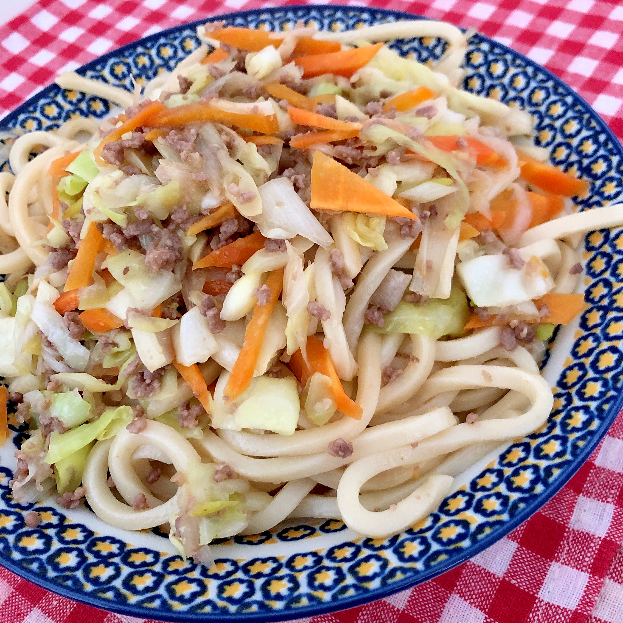 白菜と人参とひき肉の焼きうどん★