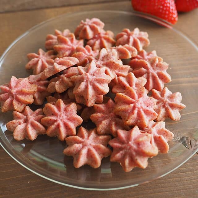プロフーズ　いちごの絞り出しクッキー