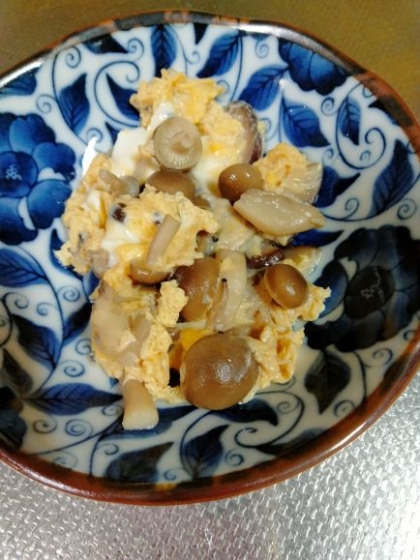 しめじのふんわり卵炒め