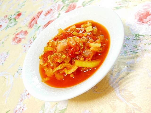ほわりカレー❤トマト缶ｄｅセロリ＆ベーコンのスープ