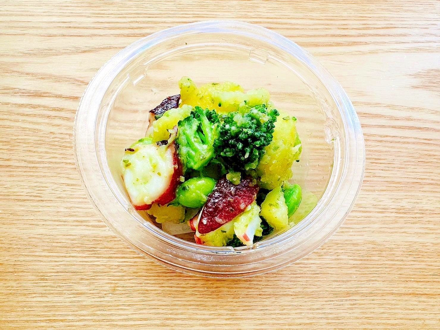 セブンの完全再現!たことブロッコリーのバジルサラダ