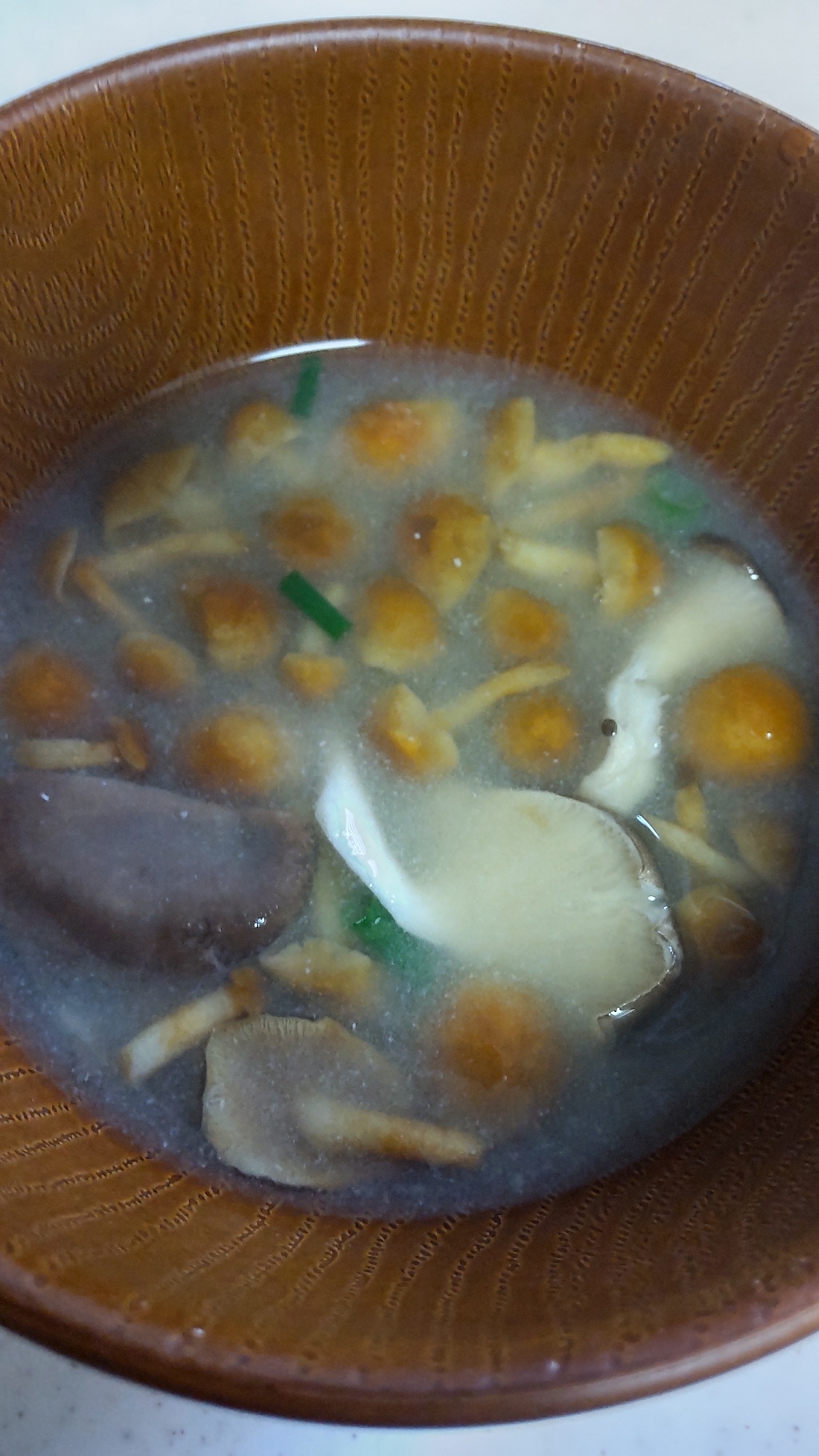 なめことひたらけと小葱のお味噌汁