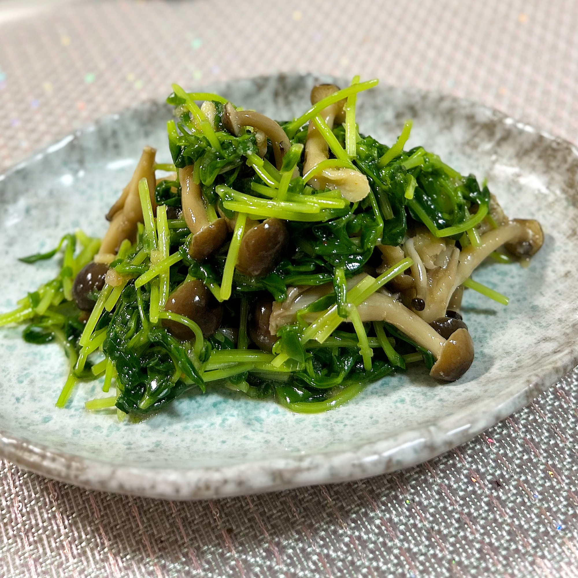 豆苗としめじの明太子和え