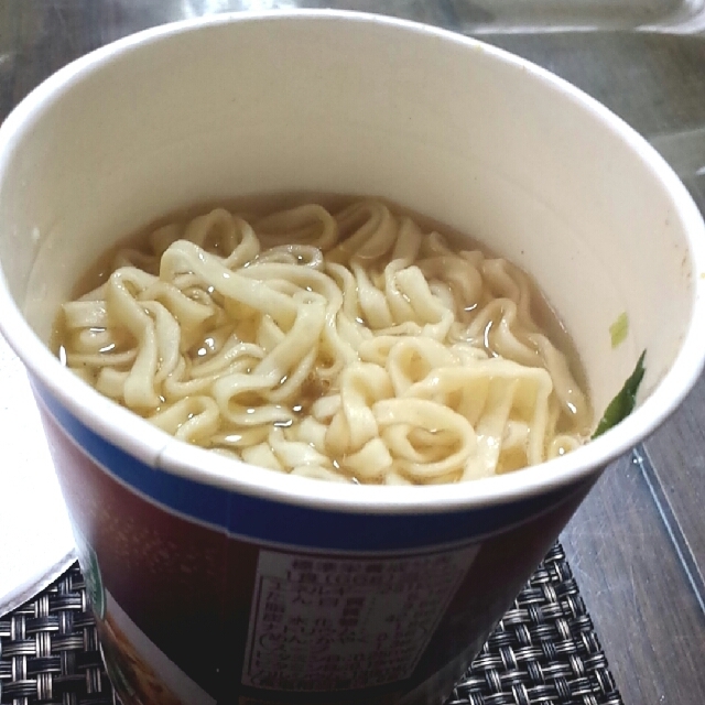 インスタントうどん