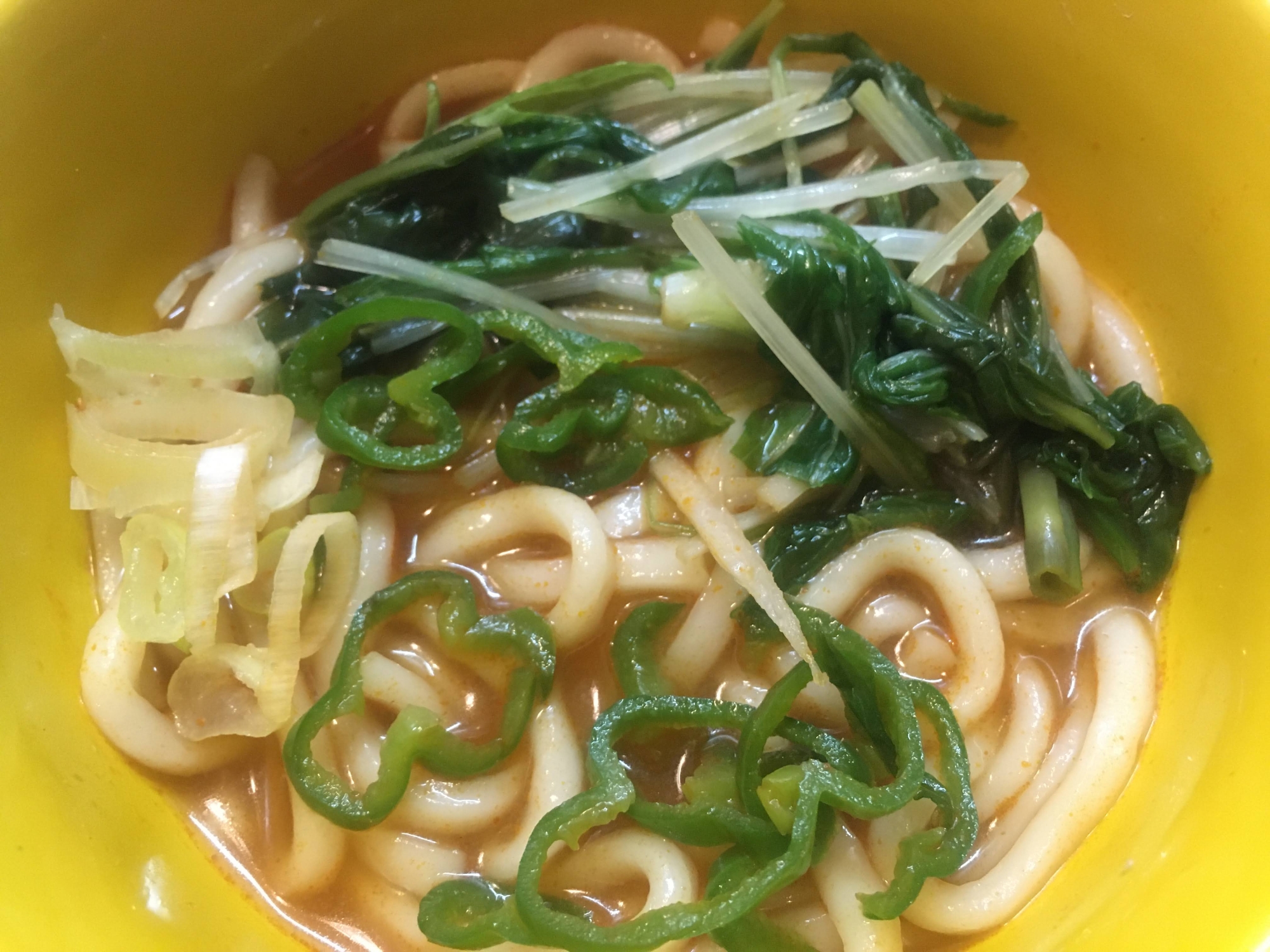 ピーマンと水菜のカレーうどん