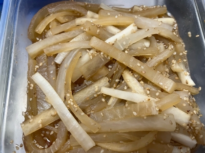 大根のめんつゆ胡麻炒め