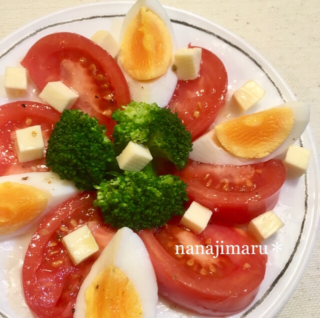 母の日に 真っ赤なトマトで華やかサラダ レシピ 作り方 By ななじまる 楽天レシピ 母の日に 真っ赤なトマトで華やかサラダ レシピ 作り方 By ななじまる 楽天レシピ