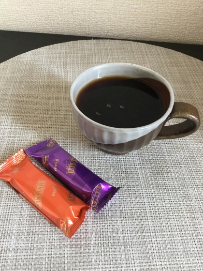 高カカオではないのですが。
チョコレートとコーヒー楽しみました♡