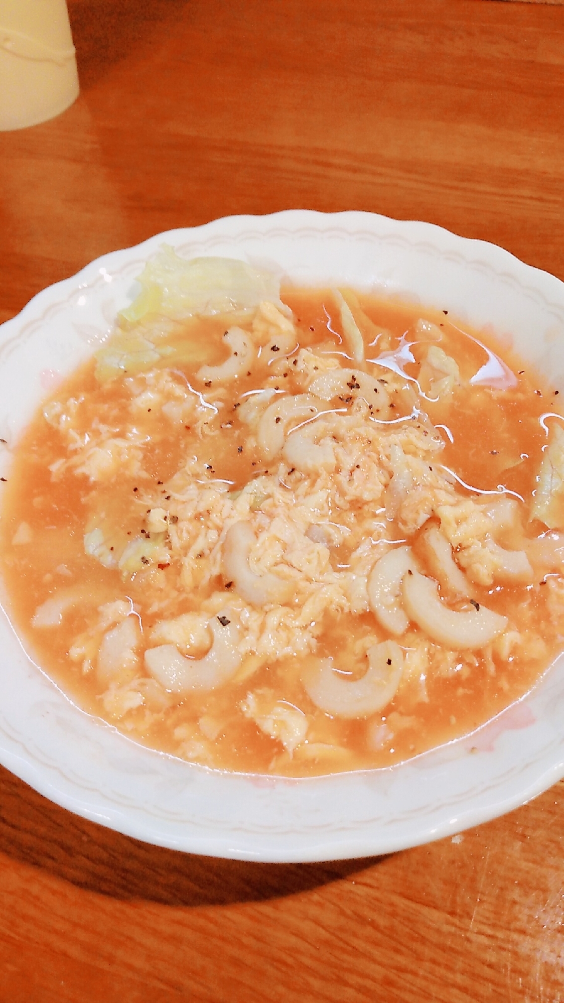 レタスと卵のトマト味噌スープ！