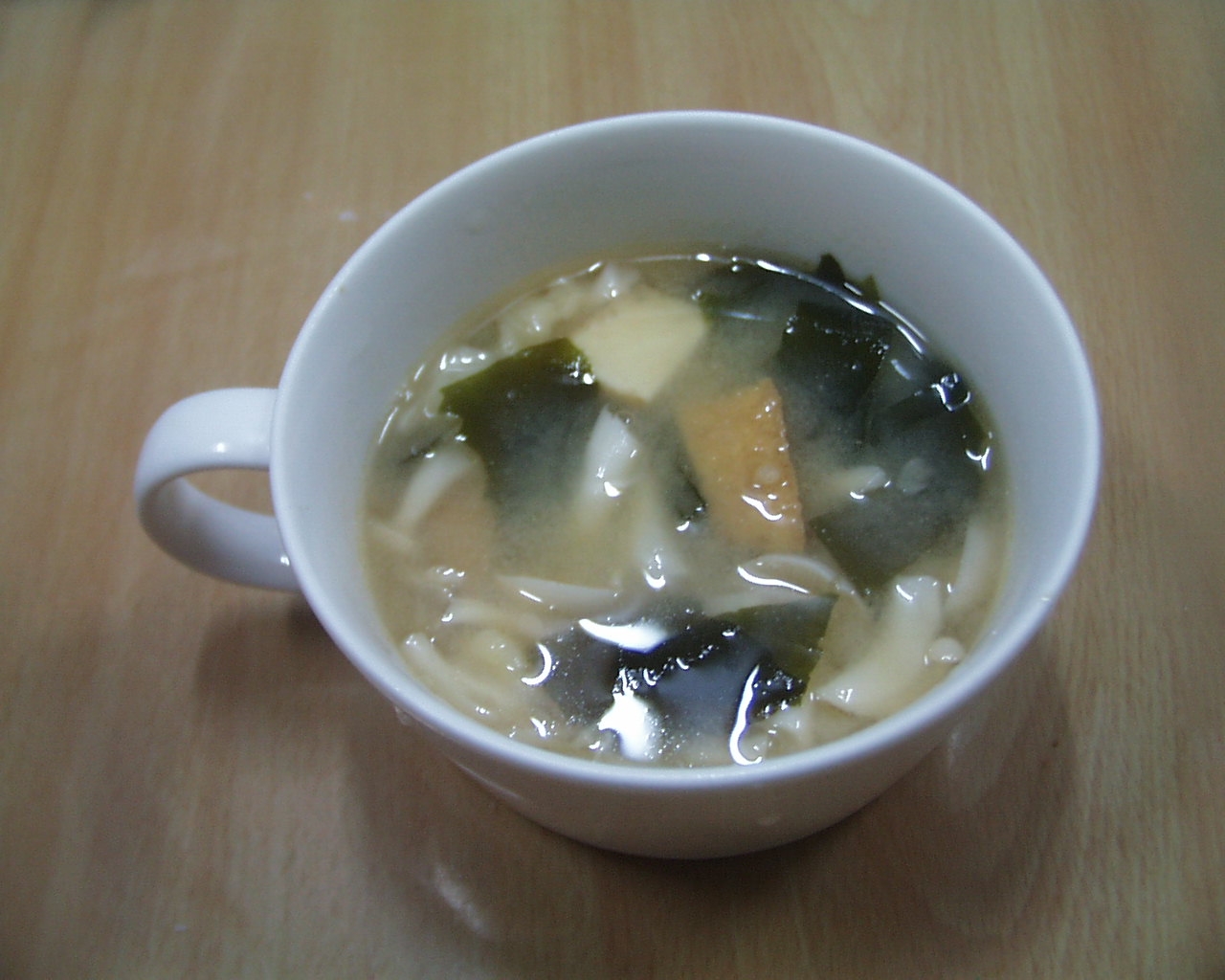 ぶなしめじのお味噌汁 レシピ 作り方 By Shopcennter 楽天レシピ ぶなしめじのお味噌汁 レシピ 作り方 By Shopcennter 楽天レシピ