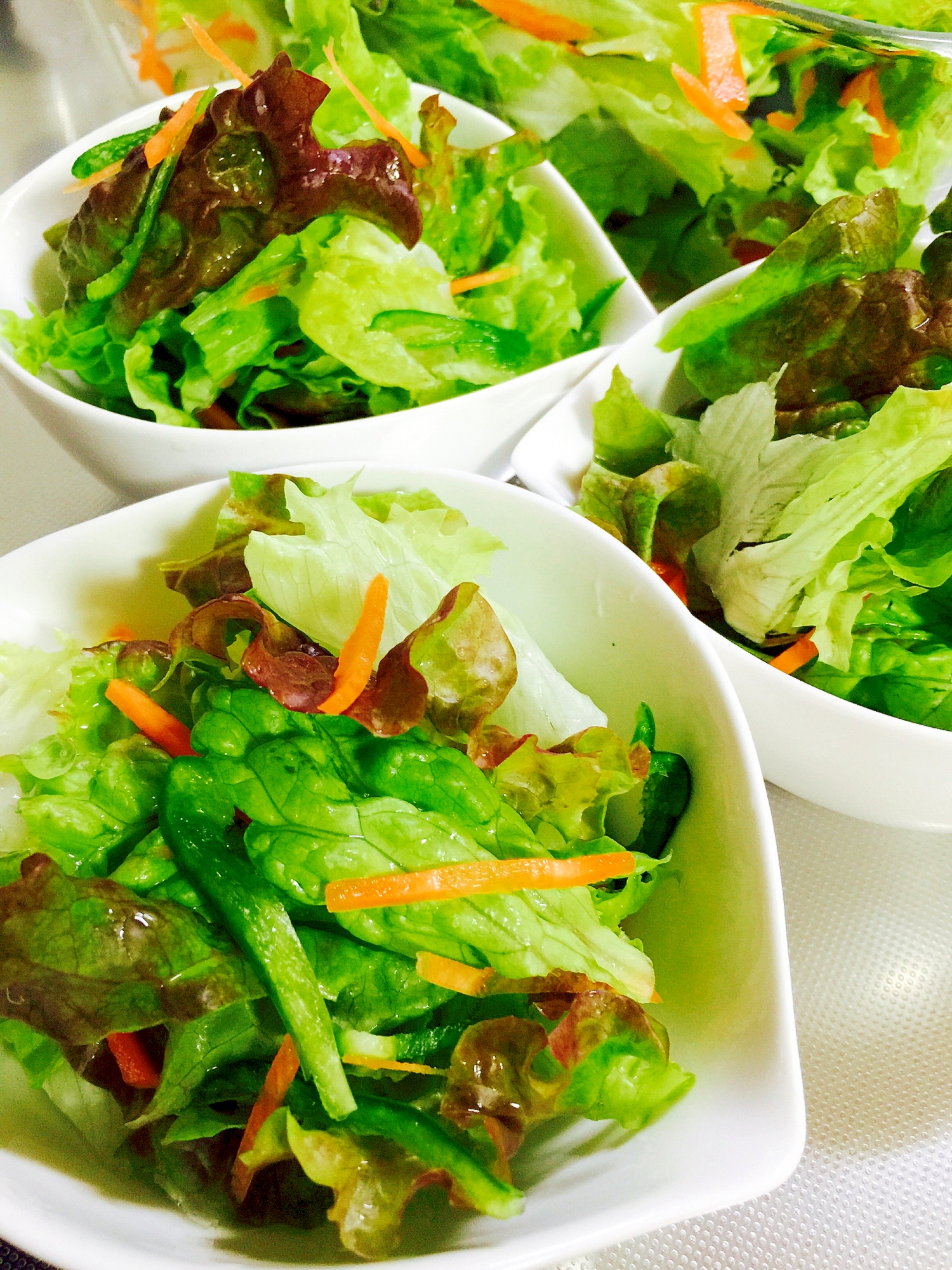 シャキッと葉物野菜 ちぎって簡単レタスサラダ レシピ 作り方 By Toytoy Saori05 楽天レシピ シャキッと葉物野菜 ちぎって簡単レタスサラダ レシピ 作り方 By Toytoy Saori05 楽天レシピ