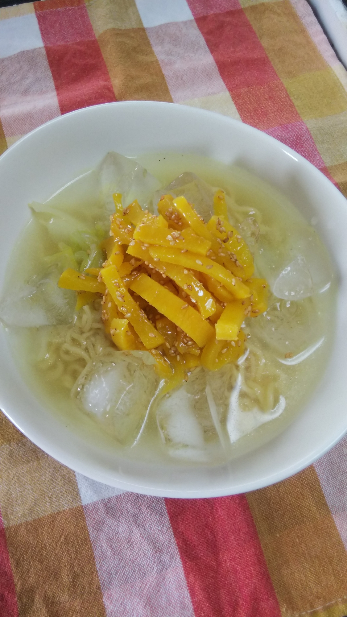 インスタント麺アレンジ☆冷し塩ラーメン