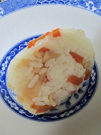 北海道　ホタテの甘辛煮のおにぎり