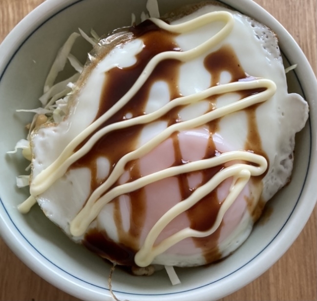 目玉焼き丼