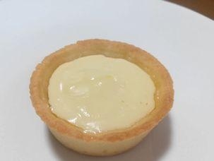 ミニサイズのチーズタルト