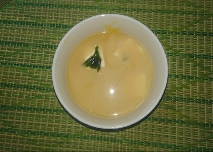 hamupi-ti-zuちゃん✨生ワカメと豆腐の味噌汁美味しかったです✨リピにポチ✨✨いつもありがとうございます(o^O^o)